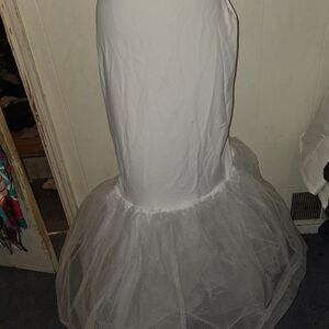 David's Bridal Trumpet Petticoat Size L White NWT Bridal Slip Mermaid Dress